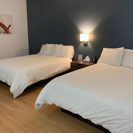 Hotel Normandie Rimouski Bagian luar foto