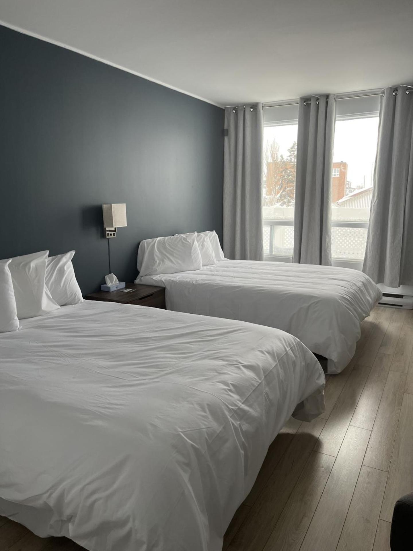 Hotel Normandie Rimouski Bagian luar foto